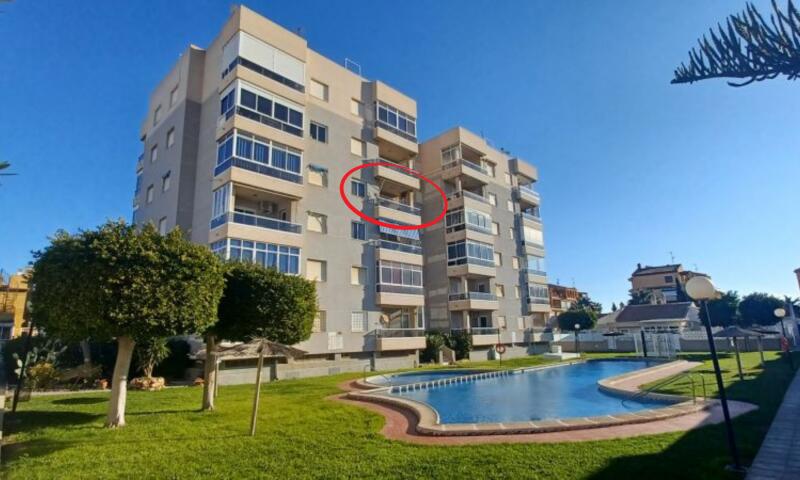 Apartamento en venta en Torrevieja, Alicante