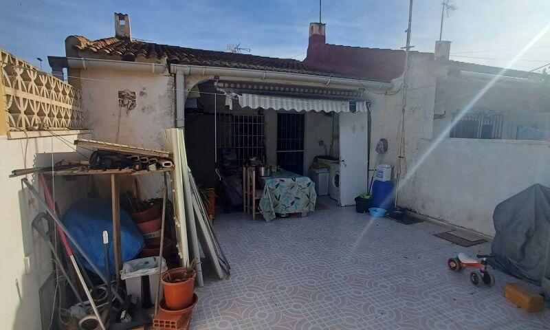 2 Cuarto Villa en venta