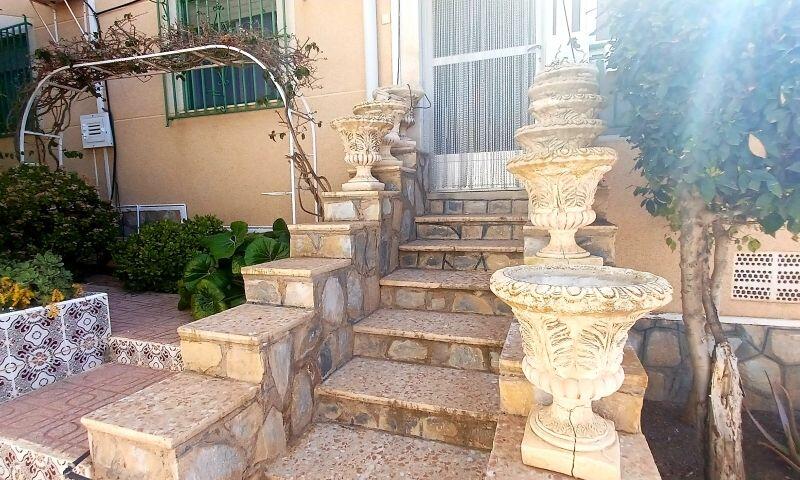 4 Cuarto Villa en venta