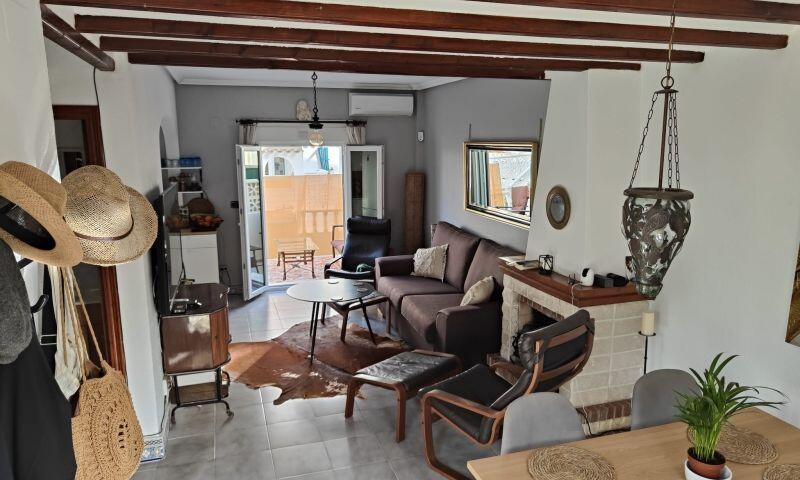 2 Cuarto Villa en venta