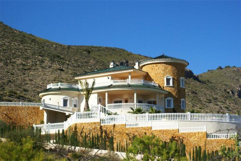 Country House for sale in Hondon de las Nieves, Alicante