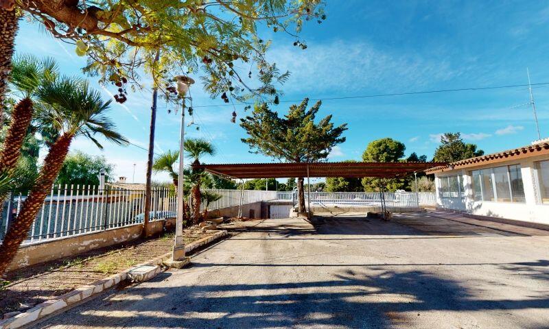 4 Cuarto Villa en venta