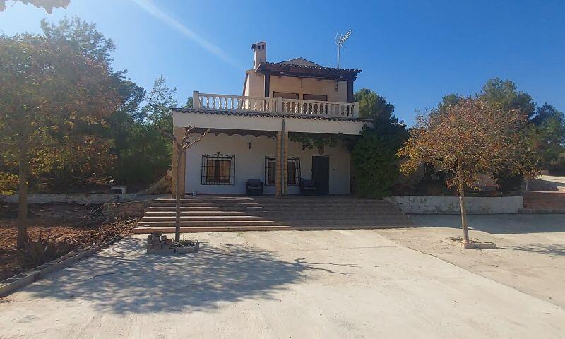 Villa til salgs i Hondon de las Nieves, Alicante