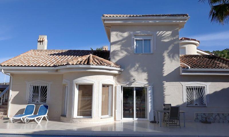 Villa Te koop in Hondon de las Nieves, Alicante