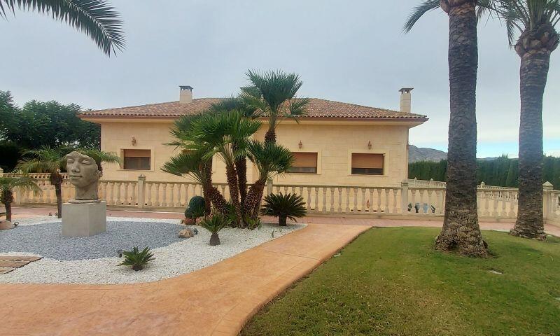 5 Cuarto Villa en venta