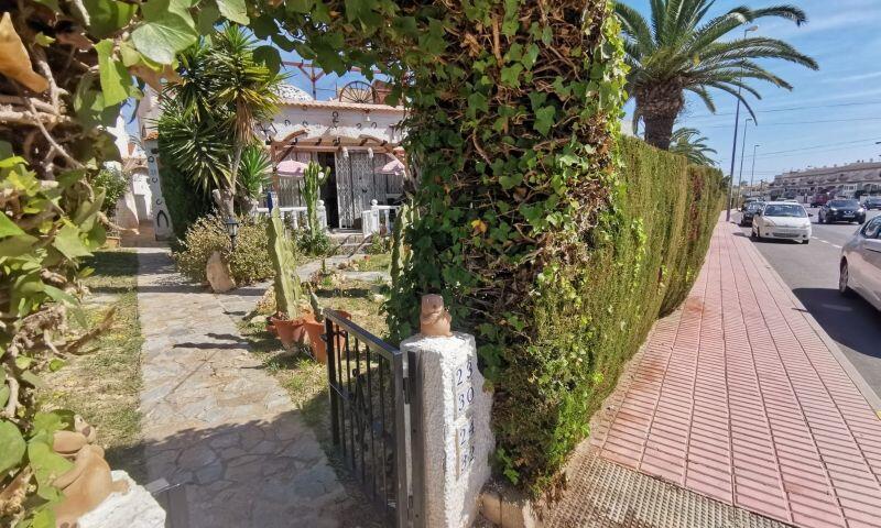 2 Cuarto Villa en venta