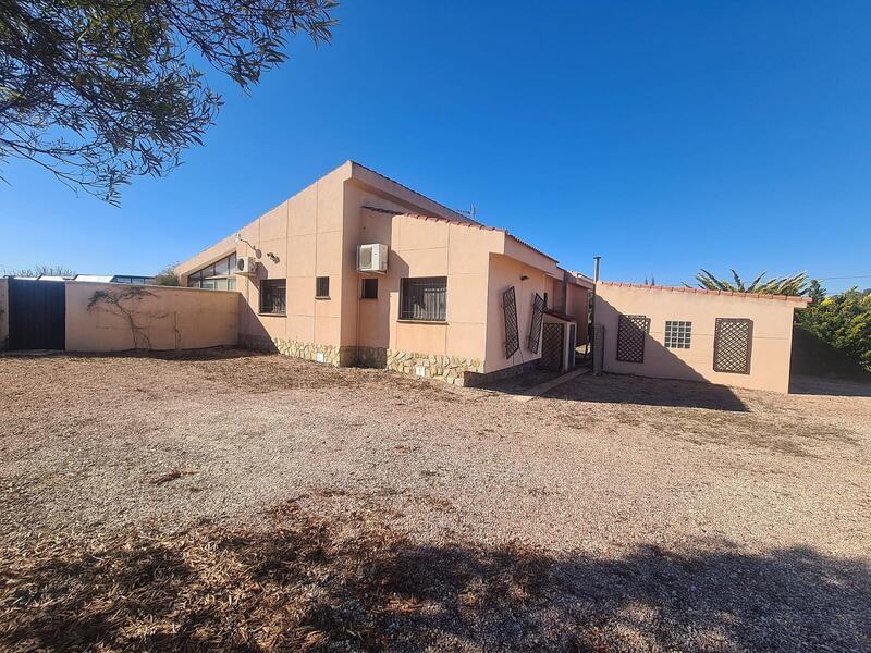 3 bedroom Villa for sale