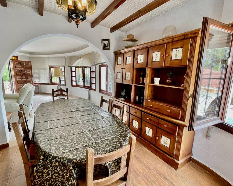 4 Schlafzimmer Villa zu verkaufen