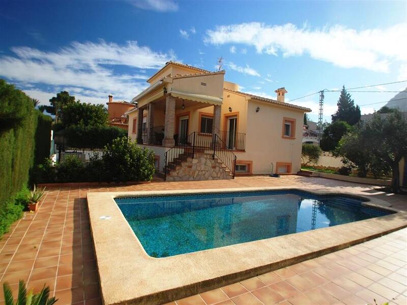 Villa til salgs i Denia, Alicante