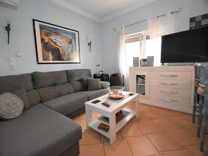 9 bedroom Villa for sale