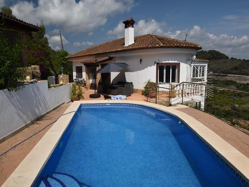 Villa til salg i Oliva, Valencia