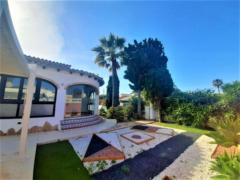 Villa for sale in Els Poblets, Alicante