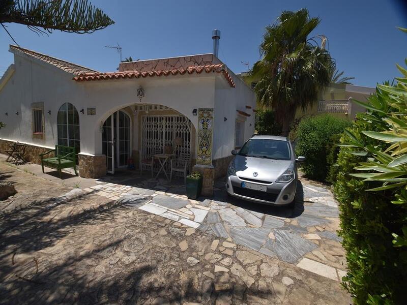 Villa en venta en Els Poblets, Alicante