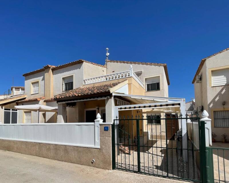 Villa for sale in Montebello, Alicante