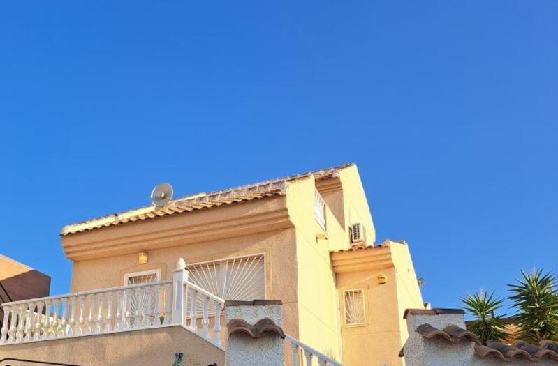 Villa en venta en Ciudad Quesada, Alicante