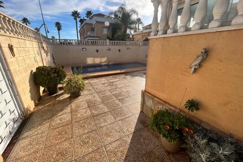 3 Cuarto Adosado en venta