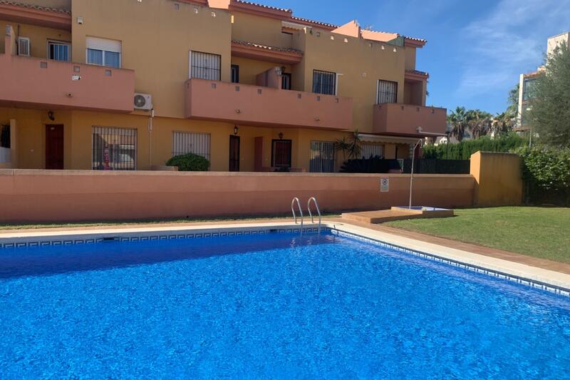 Townhouse for sale in Cabo Roig, Alicante