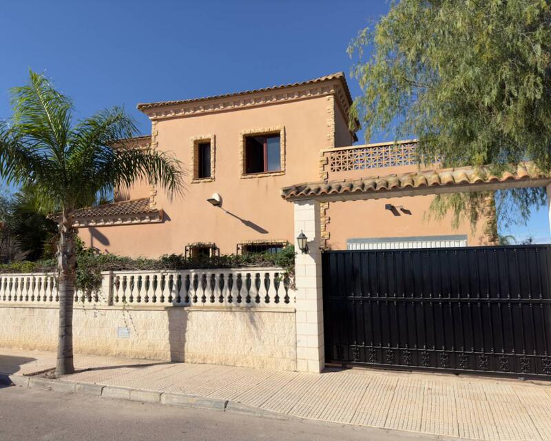 Villa zu verkaufen in Formentera del Segura, Alicante