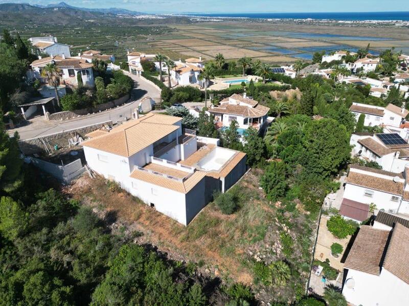 Villa til salgs i Monte Pego, Alicante