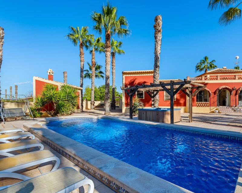 Casa de Campo en venta en Almoradí, Alicante