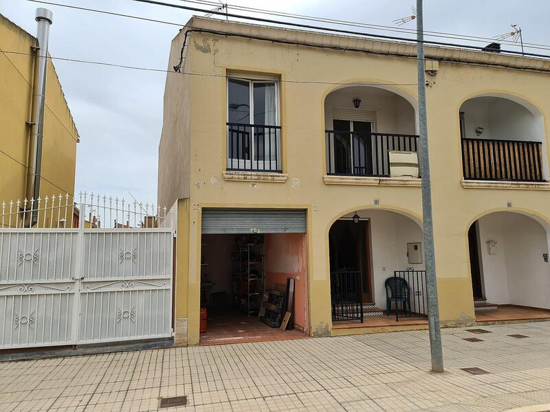 Townhouse for sale in Villena, Alicante