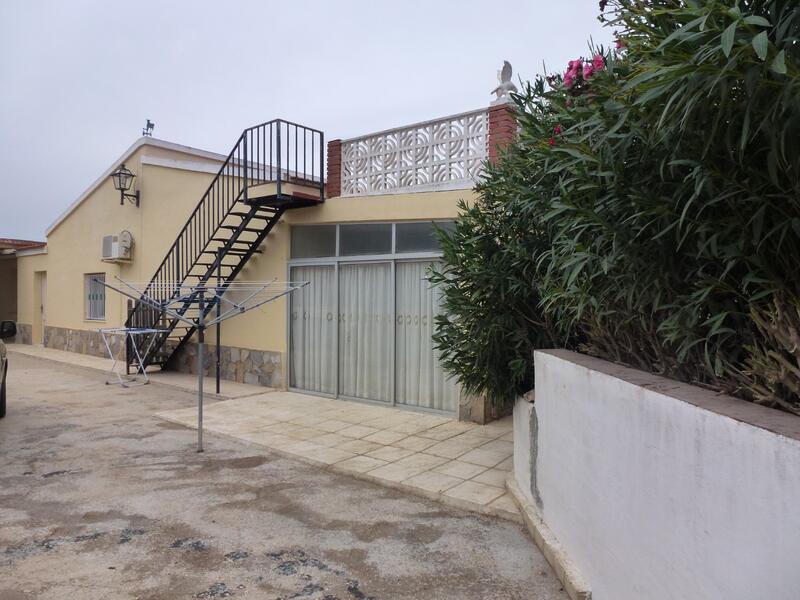 4 Cuarto Villa en venta