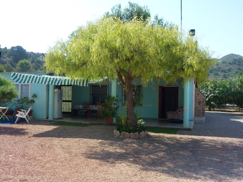 Lantställe till salu i Hondon de los Frailes, Alicante