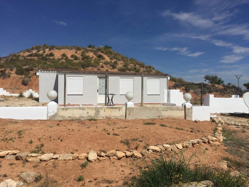 2 Schlafzimmer Landhaus zu verkaufen