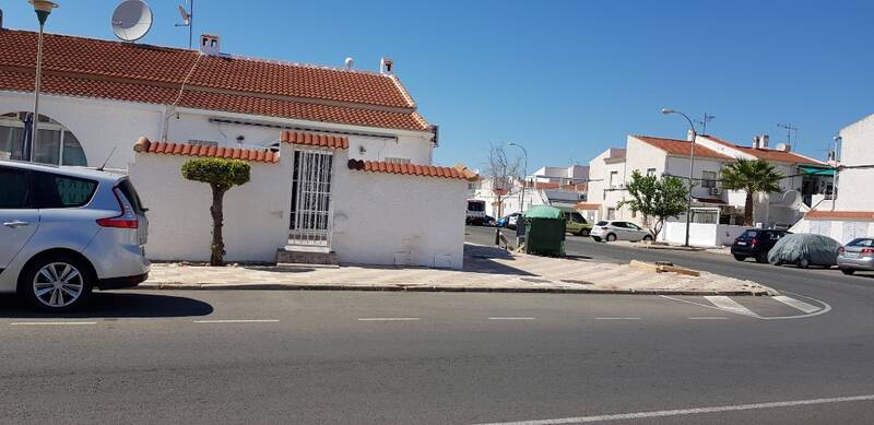 Villa till salu i Torrevieja, Alicante