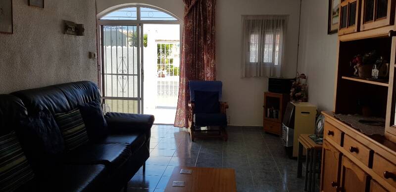 2 Cuarto Villa en venta