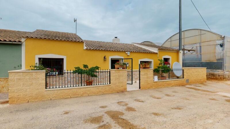 3 Cuarto Villa en venta