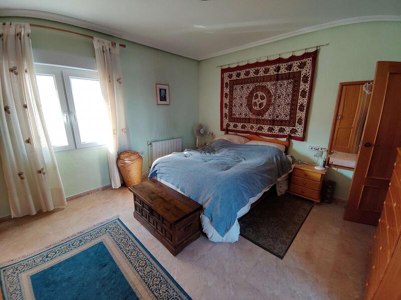 3 Schlafzimmer Stadthaus zu verkaufen