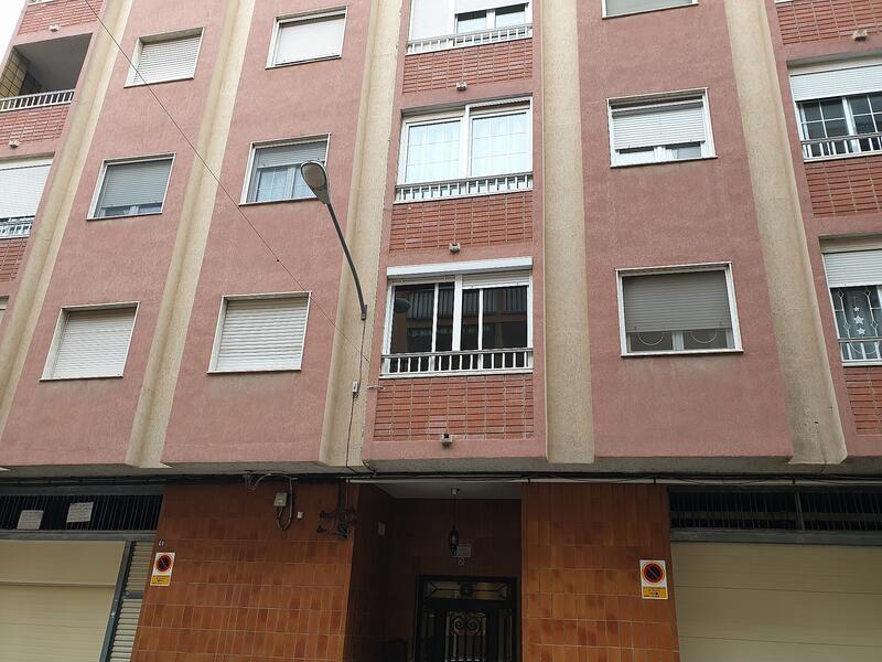 Apartamento en venta en Villena, Alicante