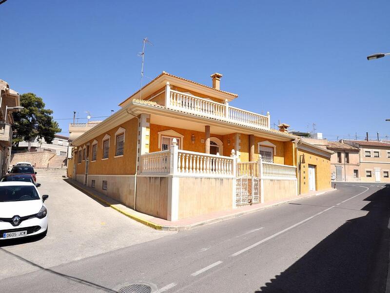 4 Cuarto Villa en venta