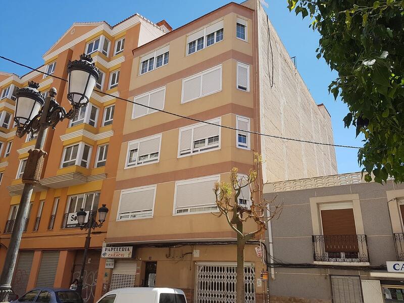 Apartamento en venta en Sax, Alicante