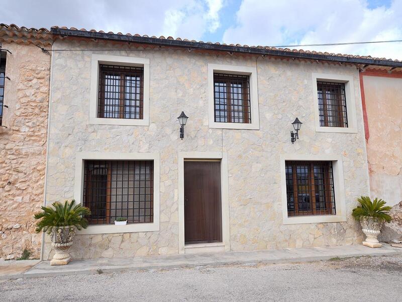 5 Cuarto Casa de Campo en venta