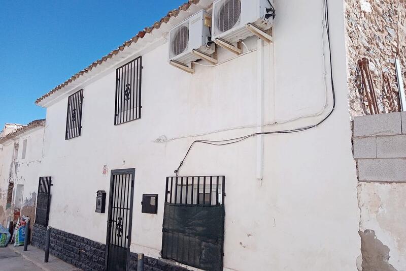 Townhouse for sale in Sax, Alicante