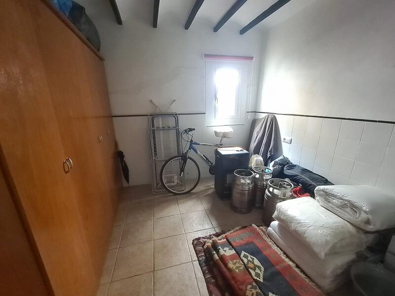 3 slaapkamer Gezinswoning Te koop