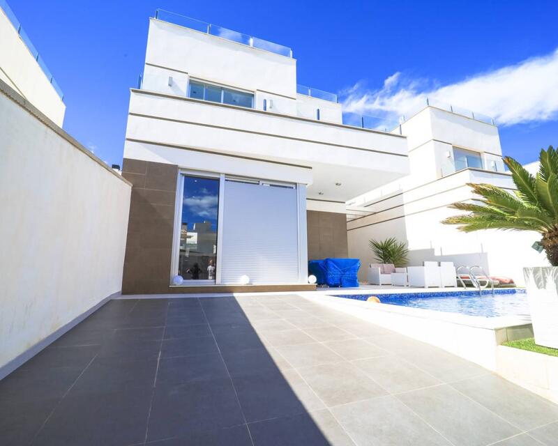 Villa til salgs i Ciudad Quesada, Alicante