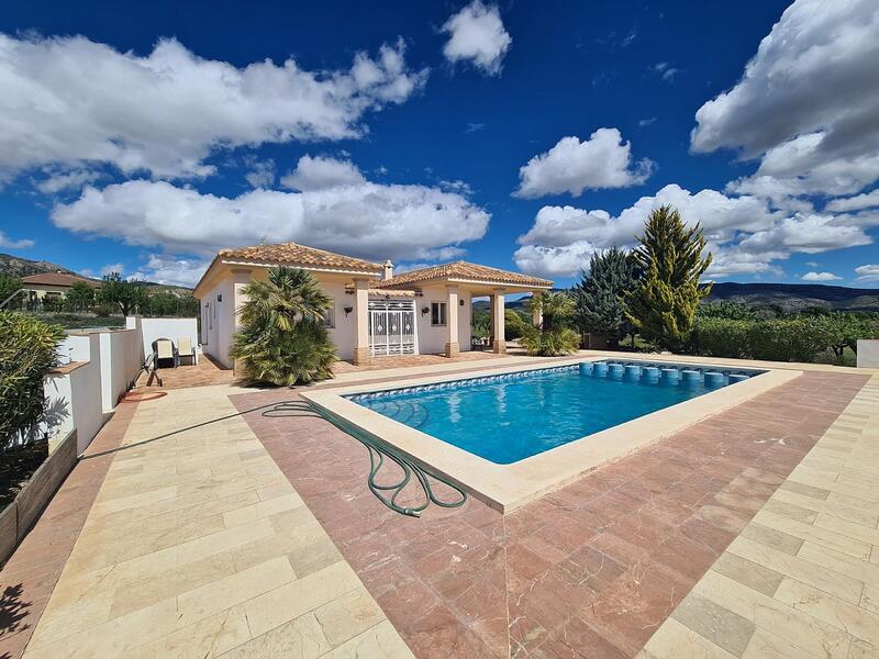 4 bedroom Villa for sale