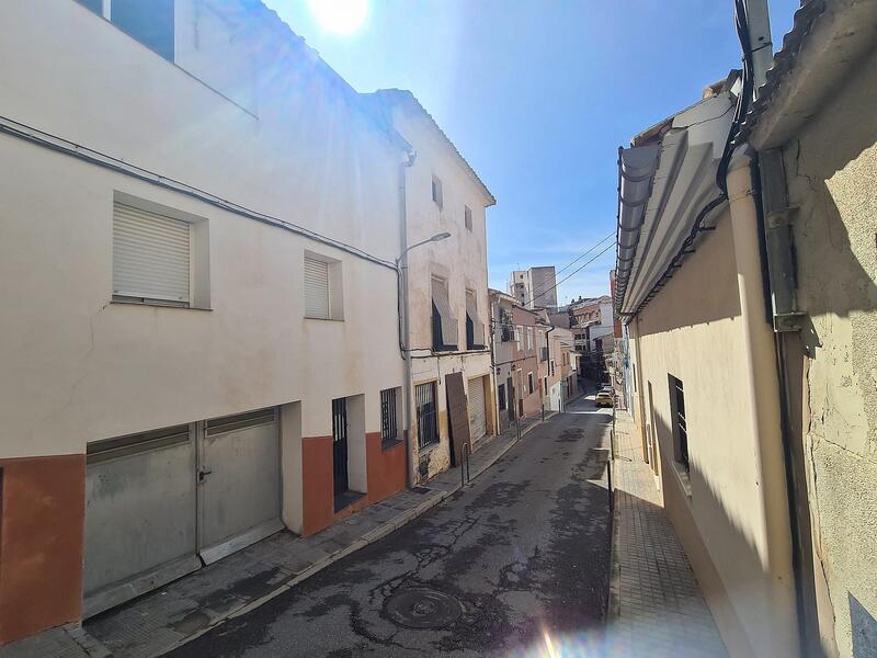 Townhouse for sale in Sax, Alicante