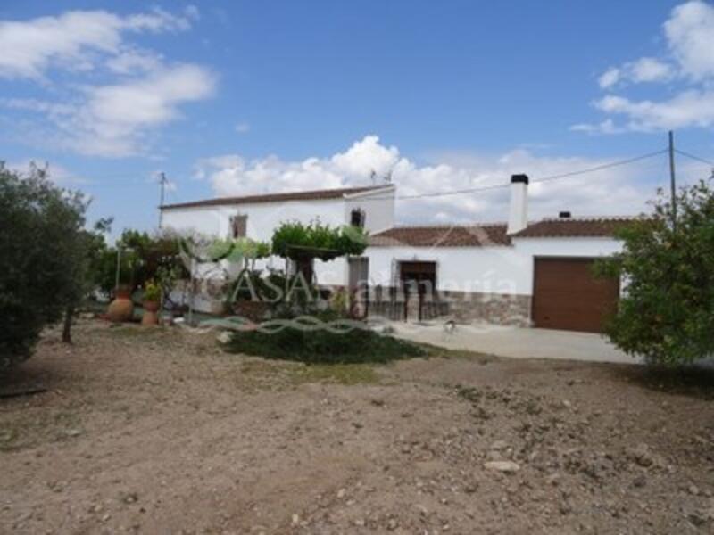 7 bedroom Country House for sale