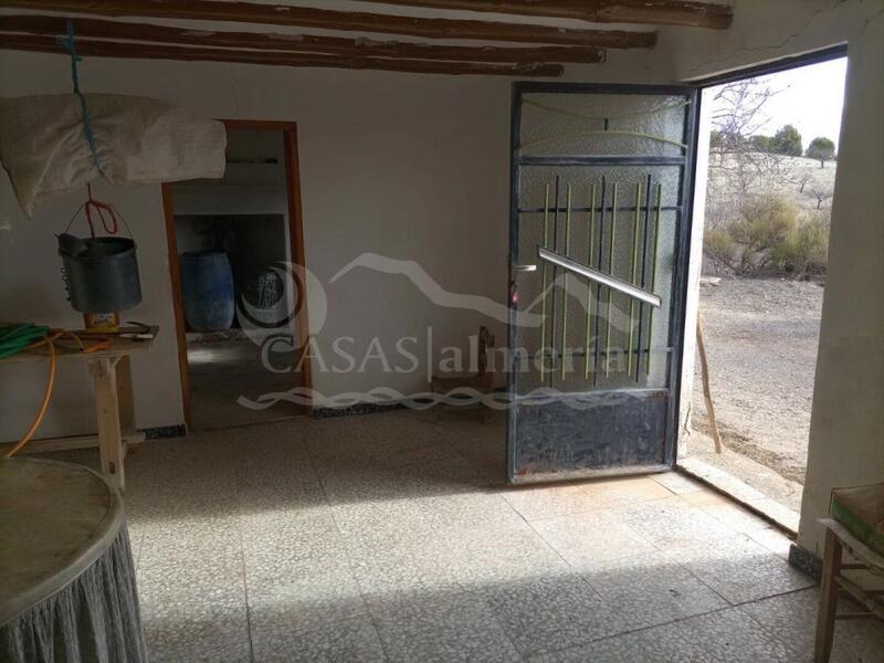 2 Cuarto Casa de Campo en venta