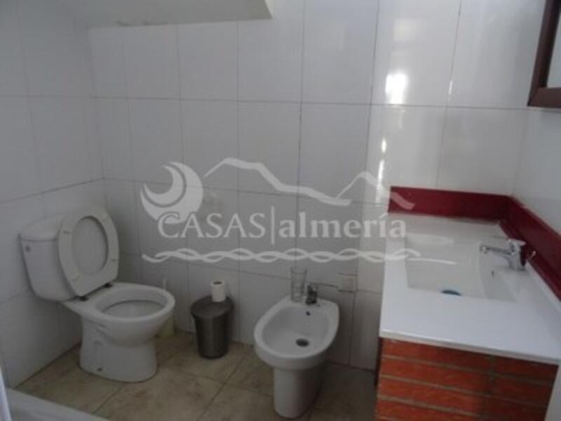 4 Cuarto Adosado en venta