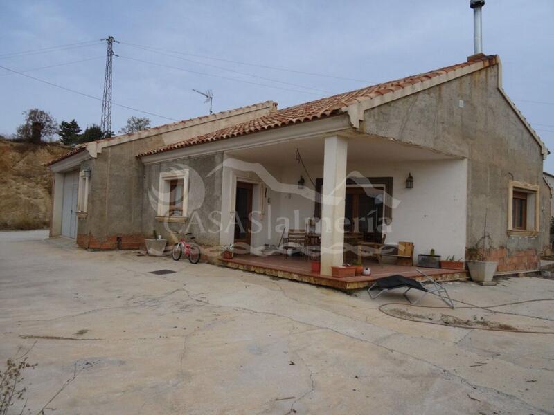 Villa à vendre dans Oria, Almería