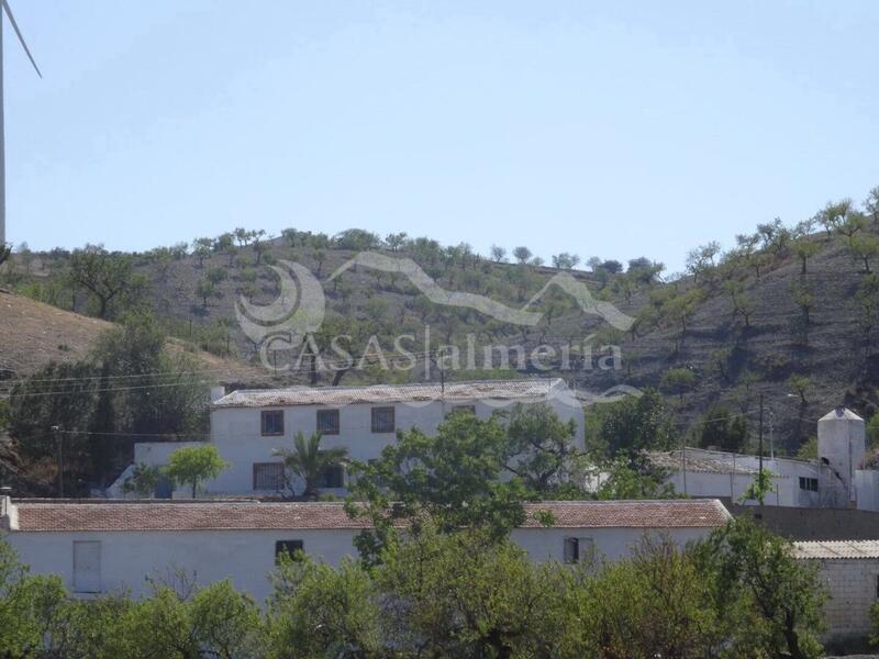 Villa til salgs i Huercal-Overa, Almería