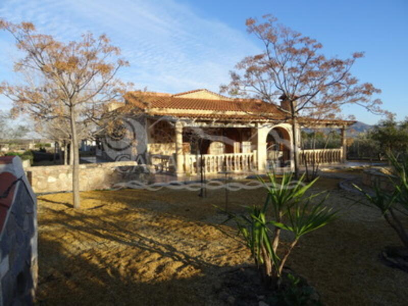 Villa for sale in Huercal-Overa, Almería
