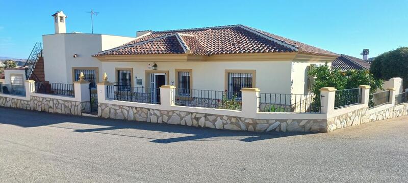 Villa zu verkaufen in Los Menchones, Almería