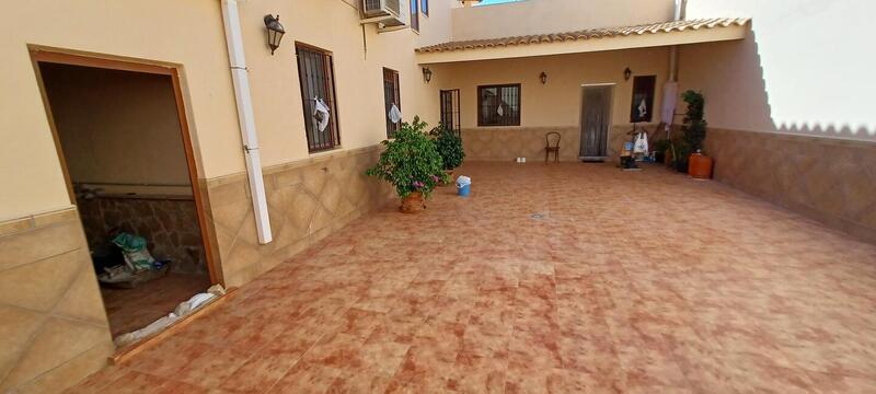 4 bedroom Villa for sale