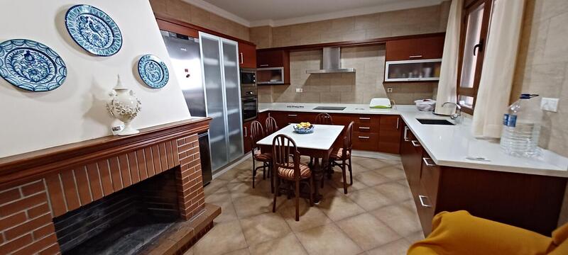 4 bedroom Villa for sale